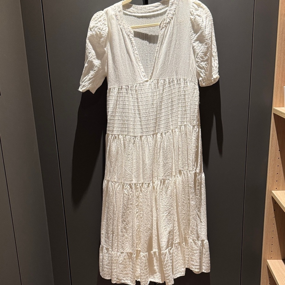 White Tiered V-Neck Midi Dress - Brand Unspecified